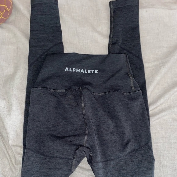 Alphalete Leggins - Picture 3 of 4